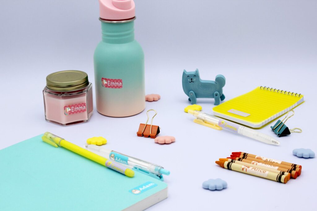 Waarom gepersonaliseerde naamlabels onmisbaar zijn op school