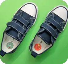 maxistickers in een paar schoenen